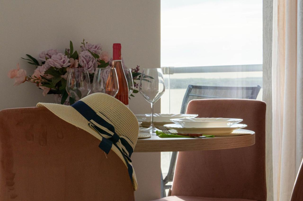 Apartament Le Bonheur Mamaia Esterno foto