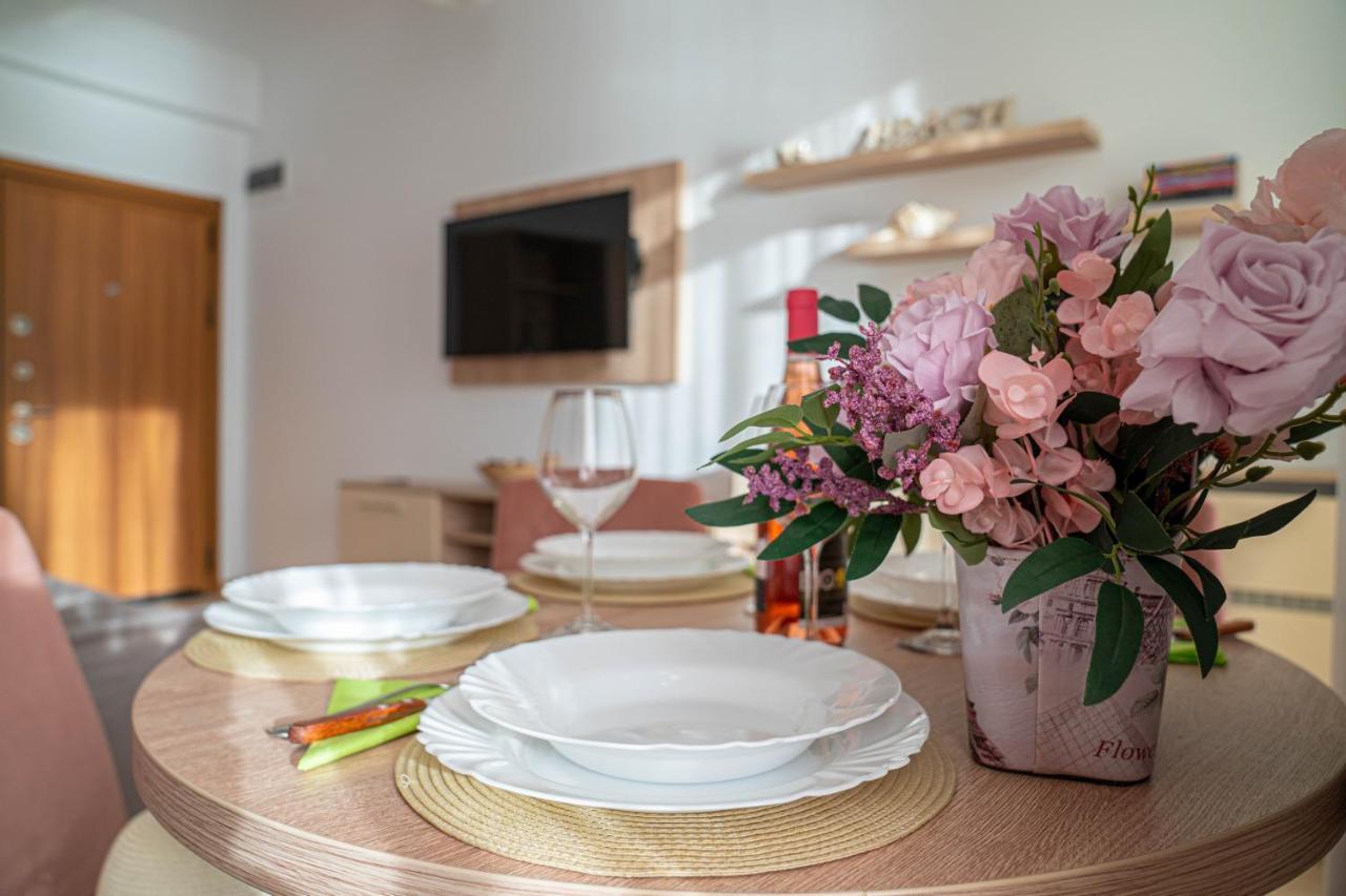 Apartament Le Bonheur Mamaia Esterno foto