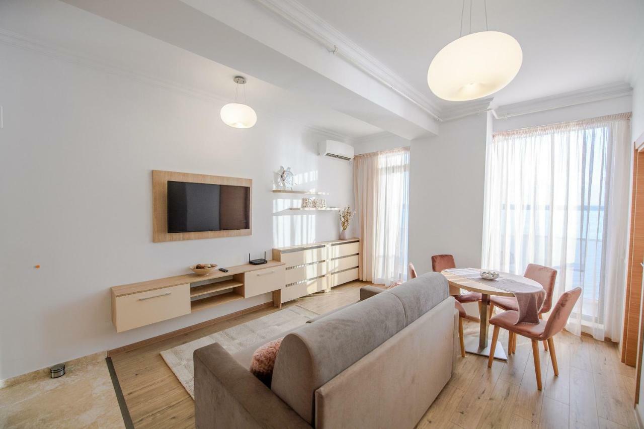 Apartament Le Bonheur Mamaia Esterno foto
